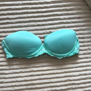 PINK Victoria's Secret Blue Bra with Seamless Molded Cups